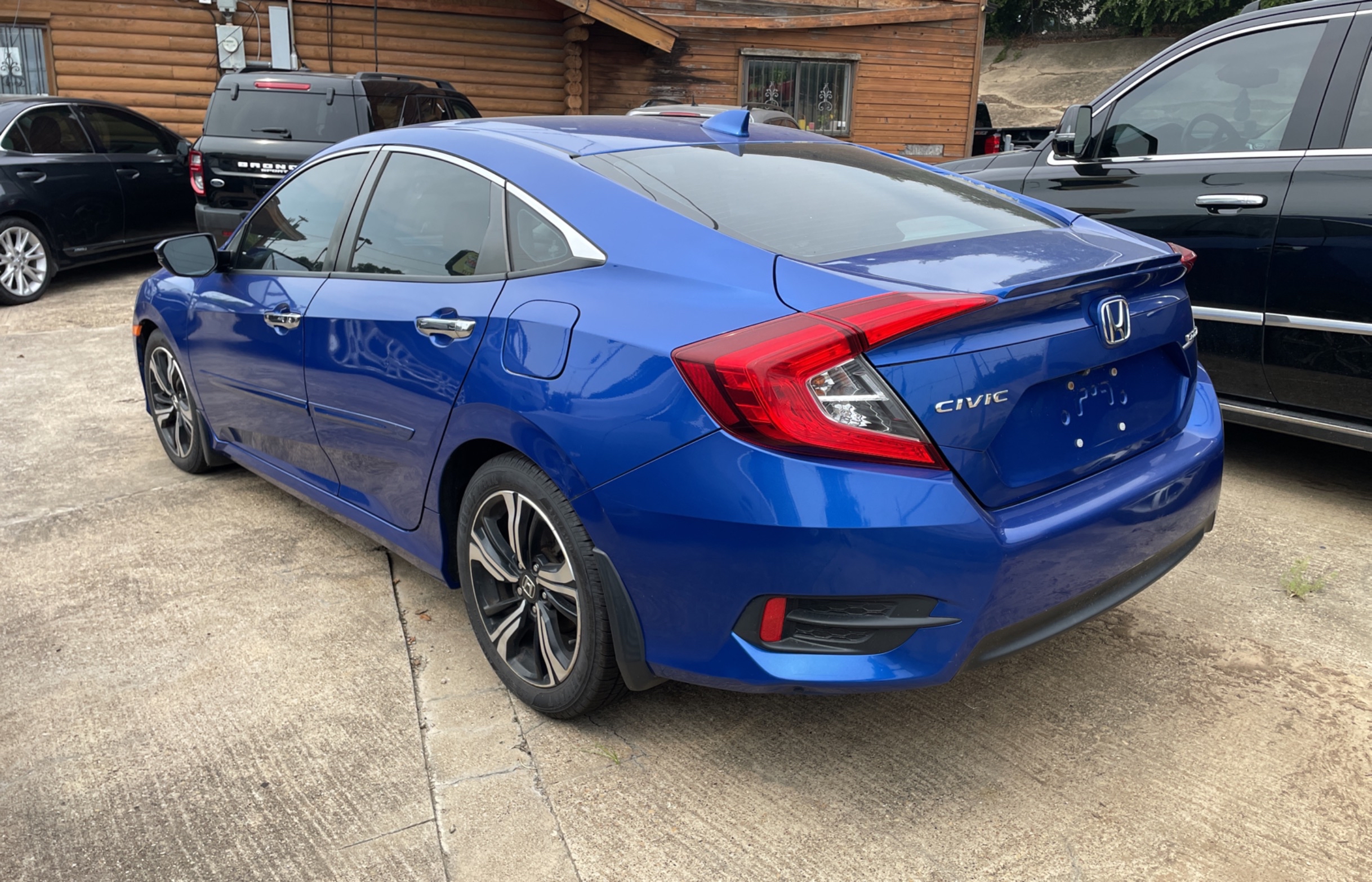 2016 Honda Civic Touring vin: 19XFC1F90GE204473