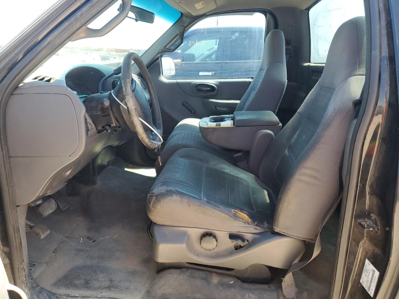 2002 Ford F150 VIN: 1FTRF07212KA73124 Lot: 67555764