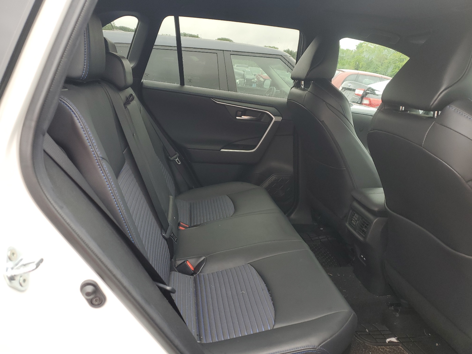 2T3E6RFV8MW019215 2021 Toyota Rav4 Xse