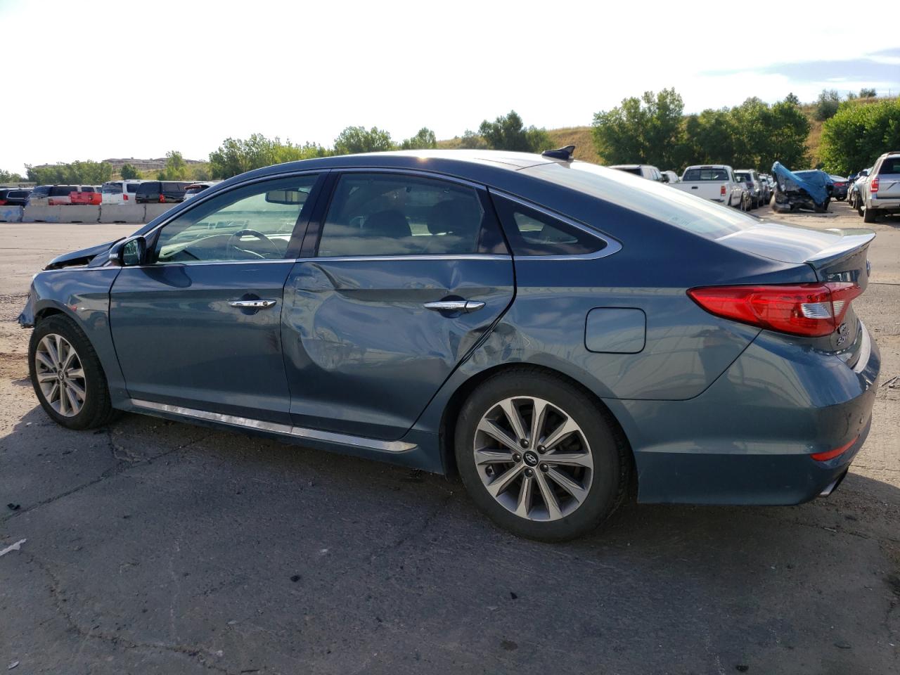 5NPE34AF6GH301568 2016 HYUNDAI SONATA - Image 2