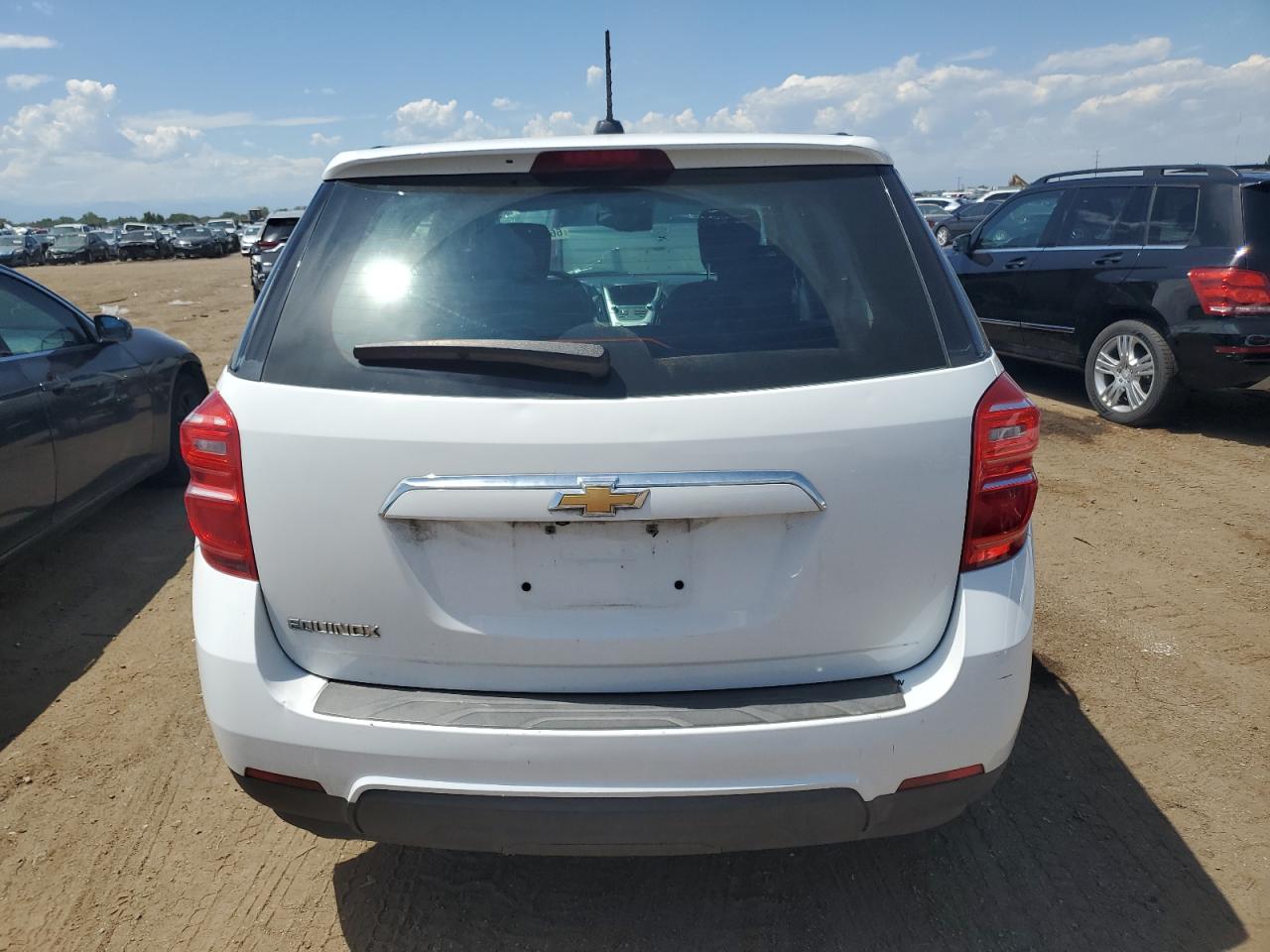 2017 Chevrolet Equinox - Image 6