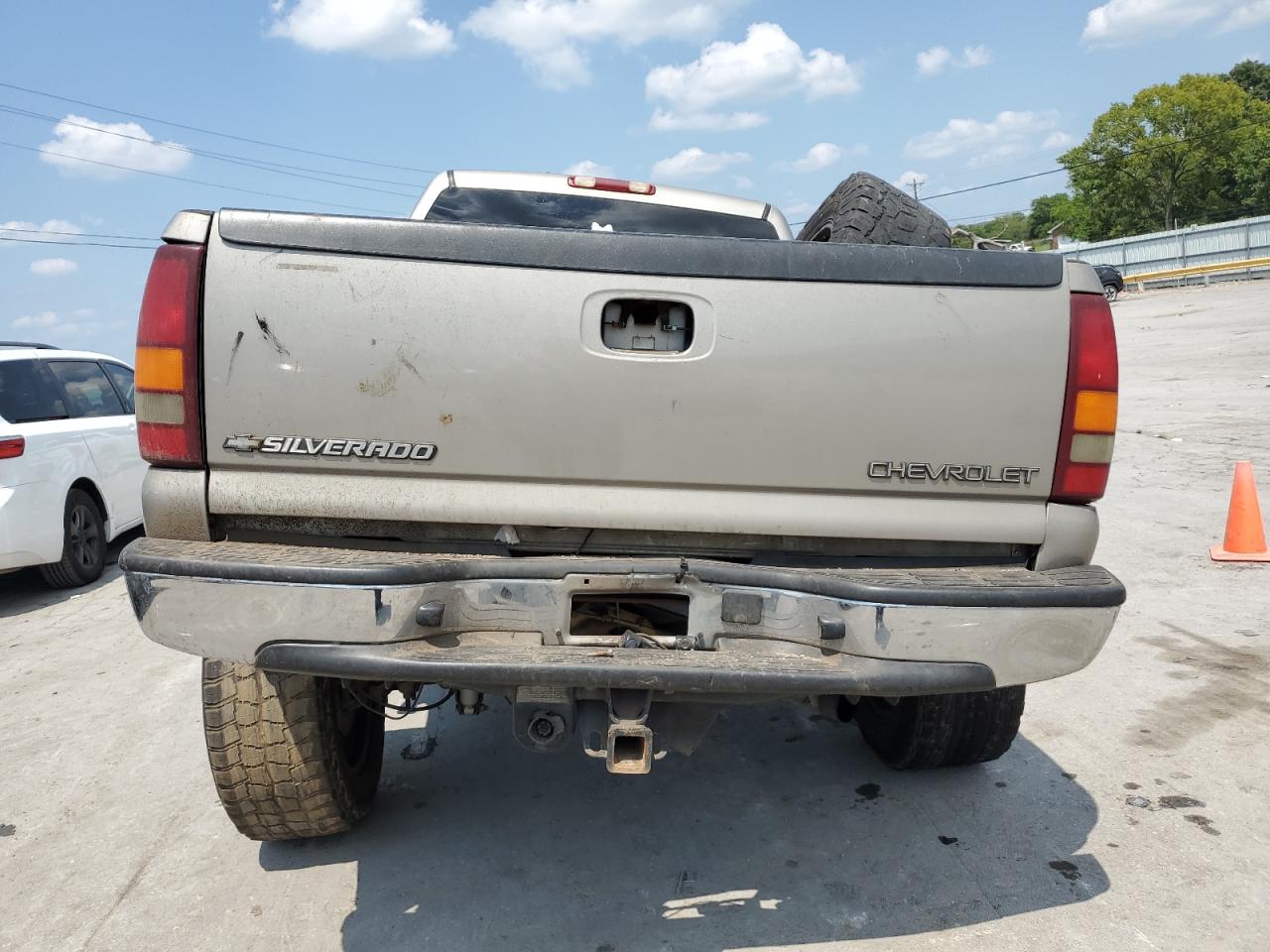 2002 Chevrolet Silverado K2500 Heavy Duty VIN: 1GCHK23152F157245 Lot: 65862534