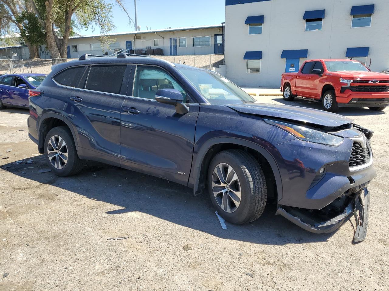 VIN 5TDKBRCH6PS133619 2023 TOYOTA HIGHLANDER no.4