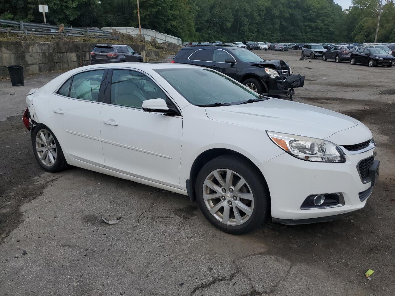 1G11D5SL2FF344294 2015 Chevrolet Malibu 2Lt