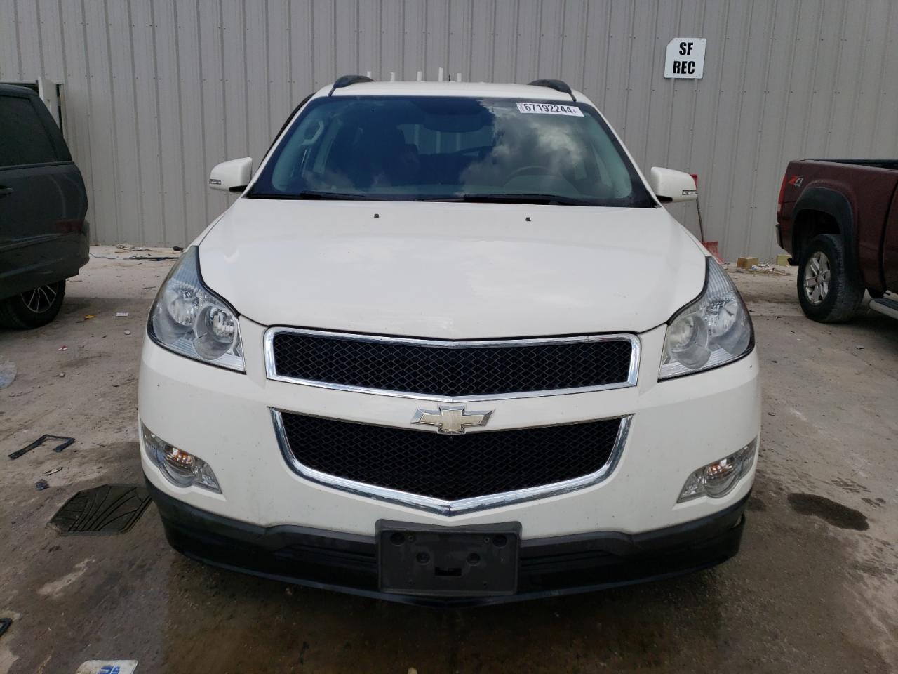 1GNKRJED0BJ152395 2011 Chevrolet Traverse Lt