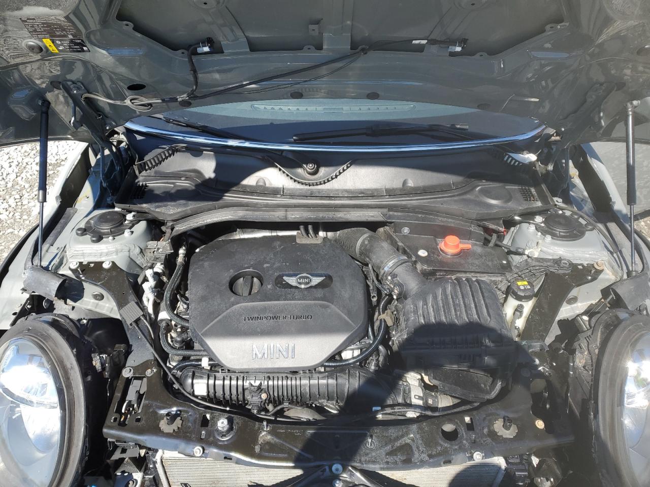 2018 Mini Cooper S Clubman All4 VIN: WMWLU5C54J2F24795 Lot: 68076374