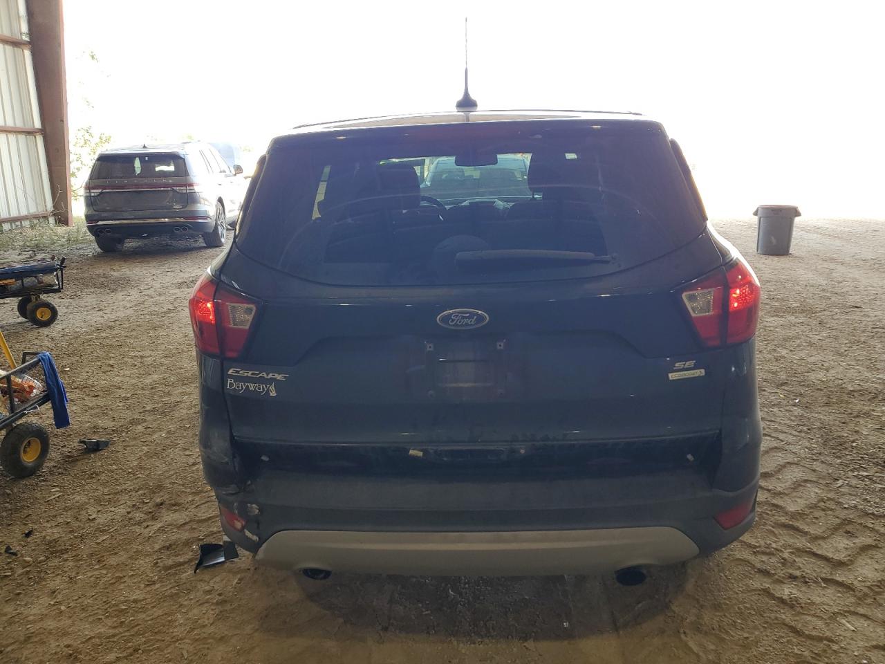 1FMCU0GD1KUA79051 2019 Ford Escape Se