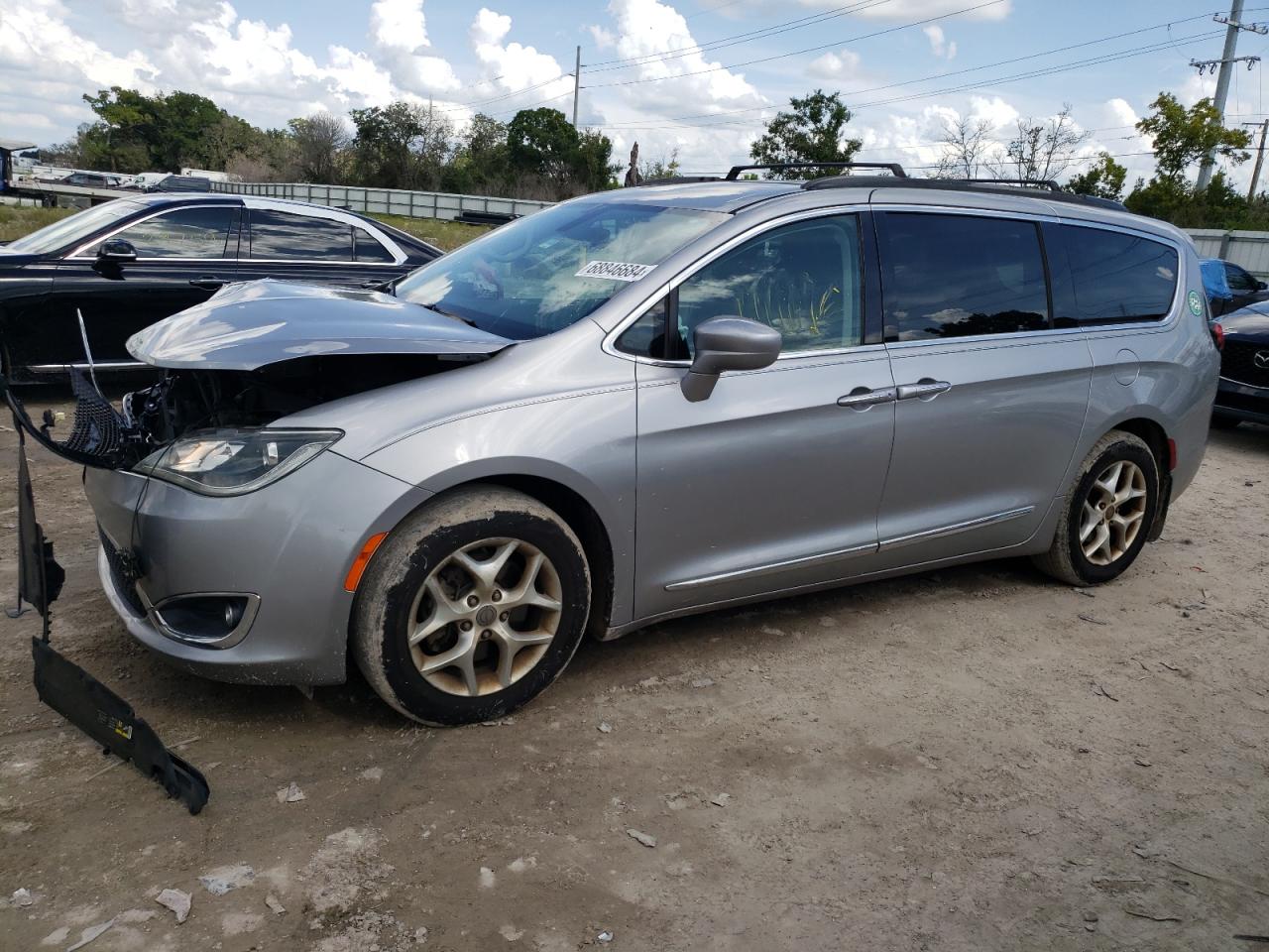 2C4RC1BG2HR748118 2017 CHRYSLER PACIFICA - Image 1