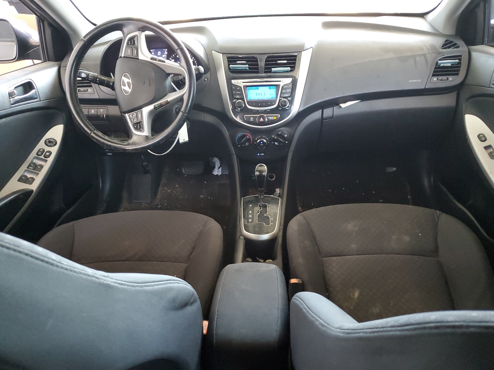 KMHCU5AE2DU121065 2013 Hyundai Accent Gls