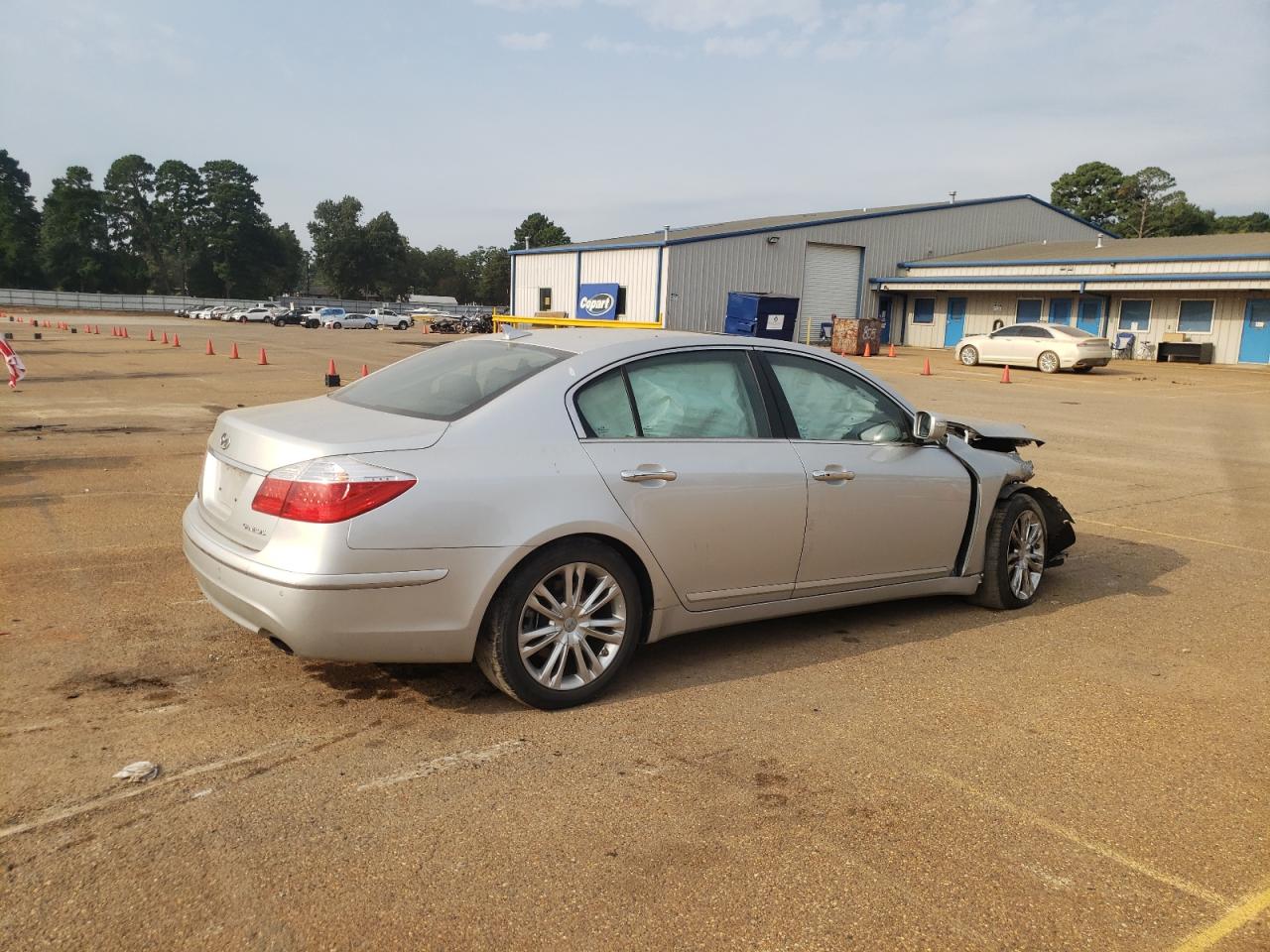 2010 Hyundai Genesis 3.8L VIN: KMHGC4DE2AU101842 Lot: 68506754