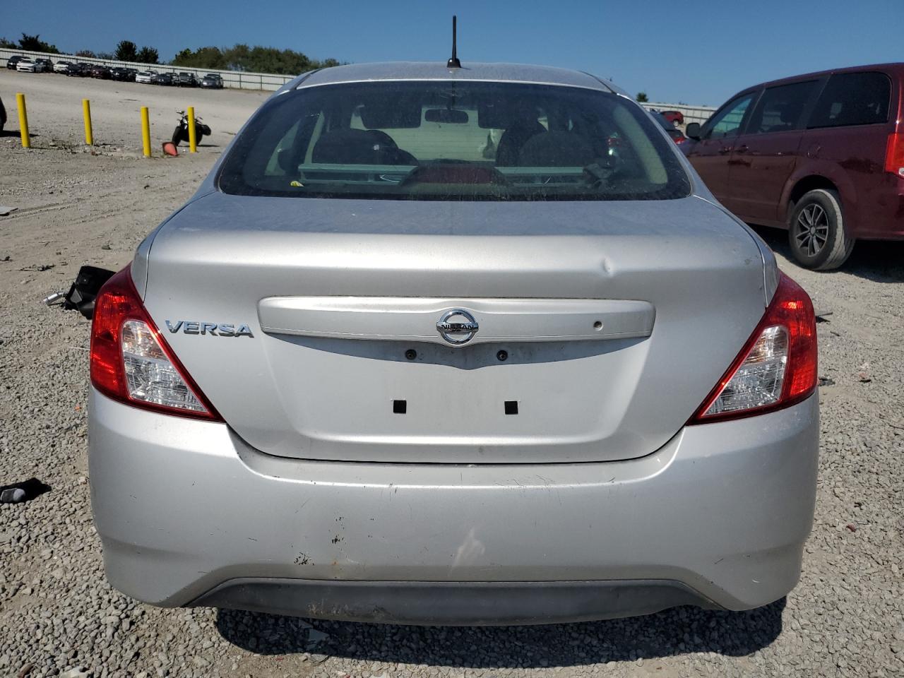 3N1CN7APXGL876173 2016 Nissan Versa S