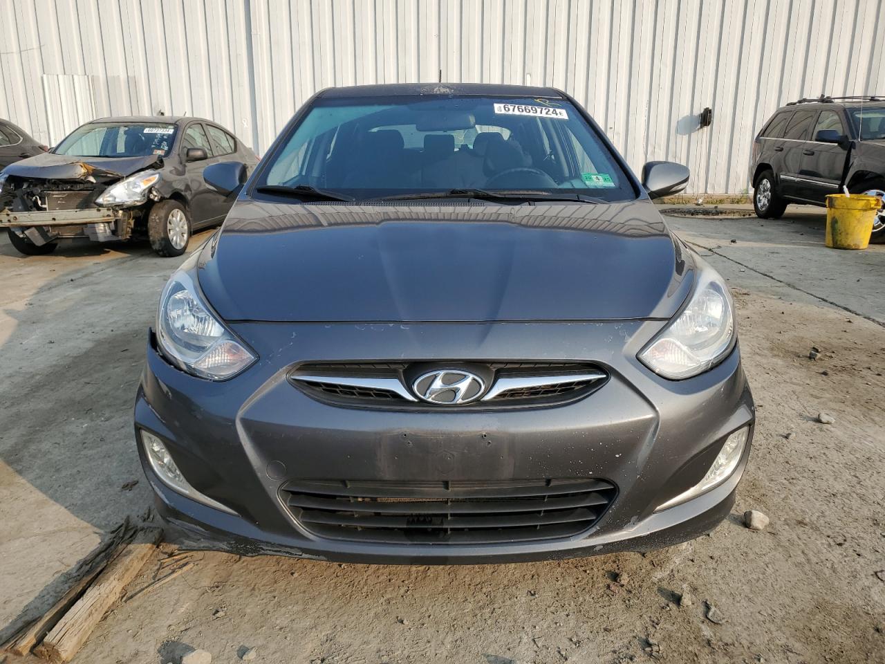 2013 Hyundai Accent Gls VIN: KMHCU5AE9DU069045 Lot: 67669724