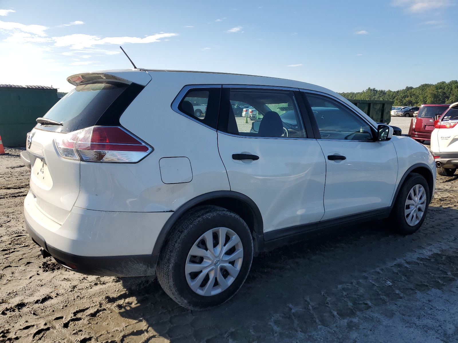 2016 Nissan Rogue S vin: JN8AT2MT6GW010037