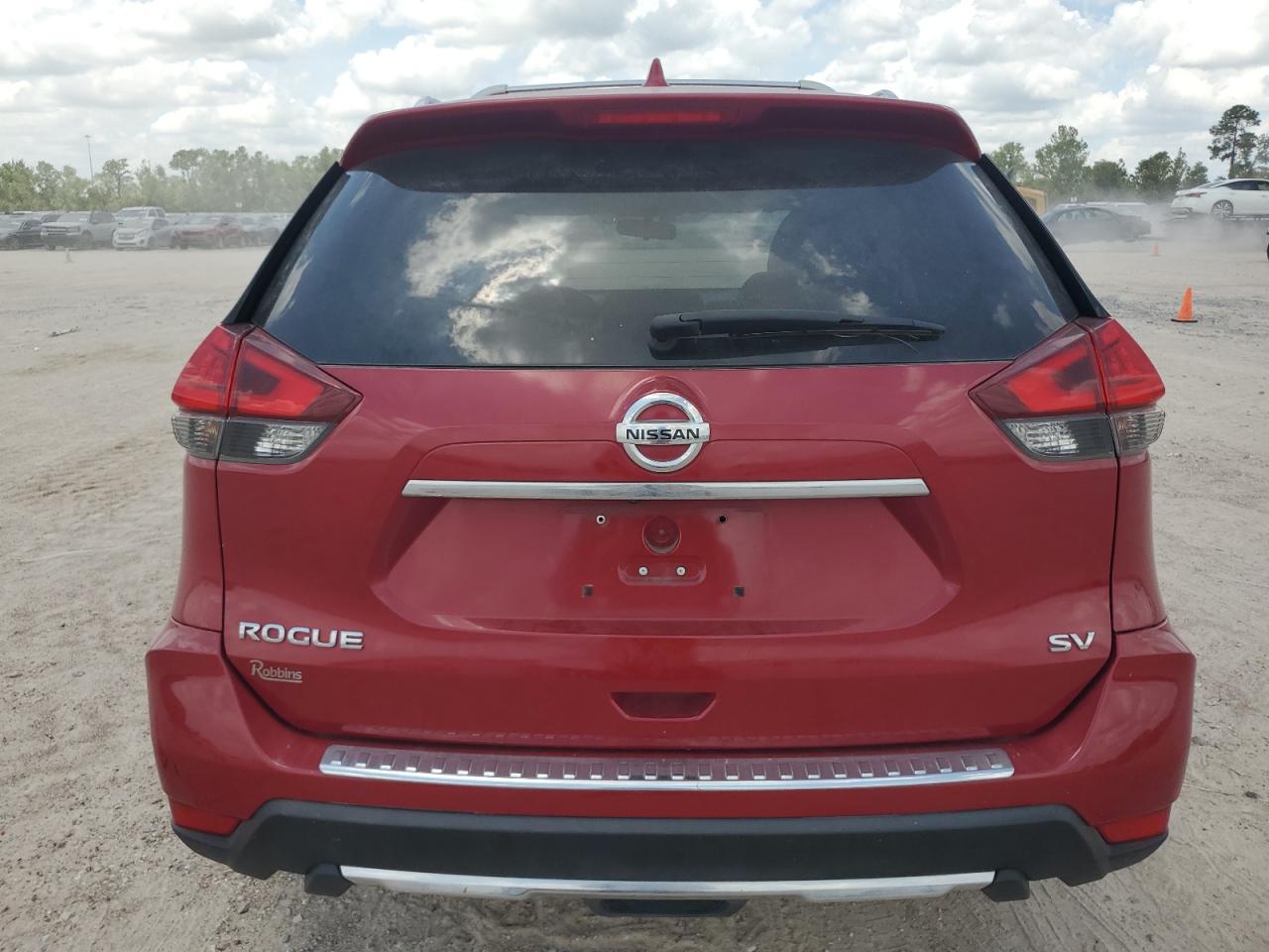 2017 Nissan Rogue S VIN: JN8AT2MT3HW392870 Lot: 66010014