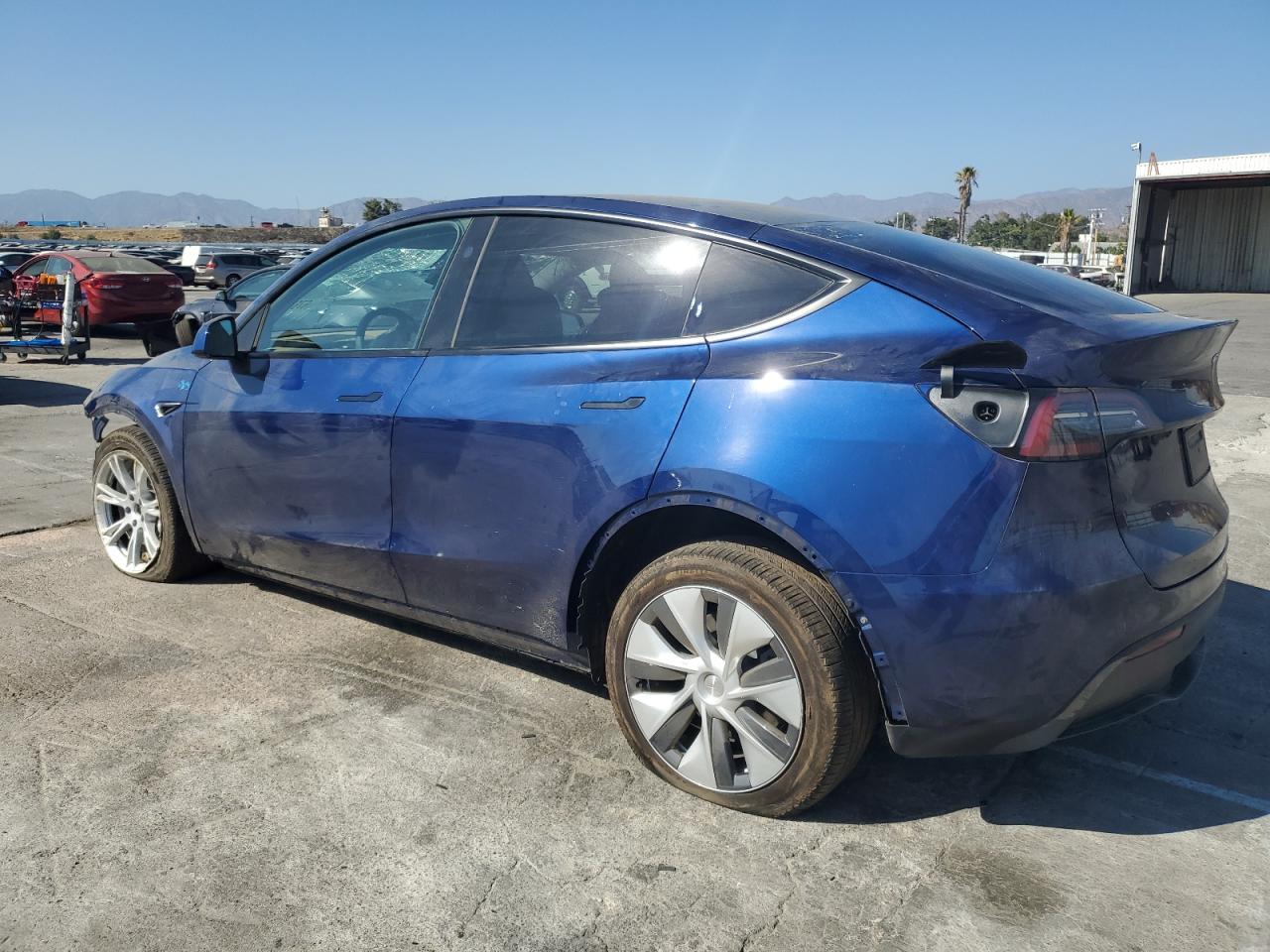 7SAYGDEE7RA219031 2024 TESLA MODEL Y - Image 2