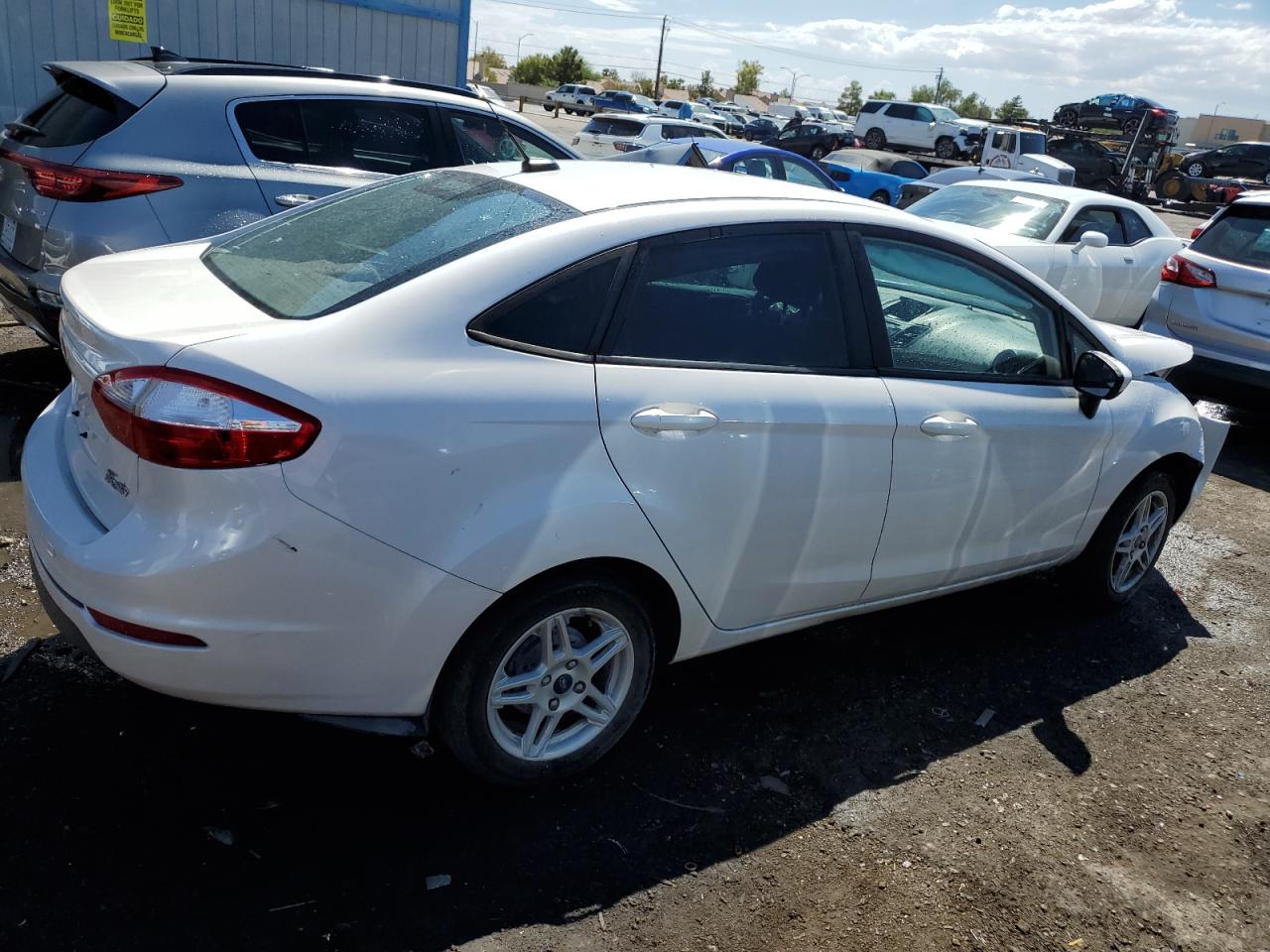 2018 Ford Fiesta Se VIN: 3FADP4BJXJM121875 Lot: 72733174