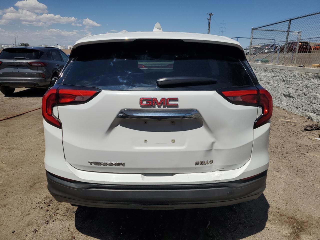 3GKALMEV5JL240306 2018 GMC Terrain Sle