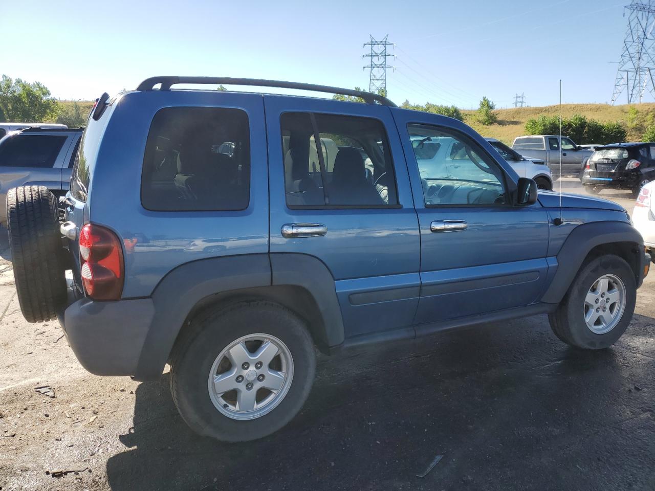 2006 Jeep Liberty (North America) - Image 3
