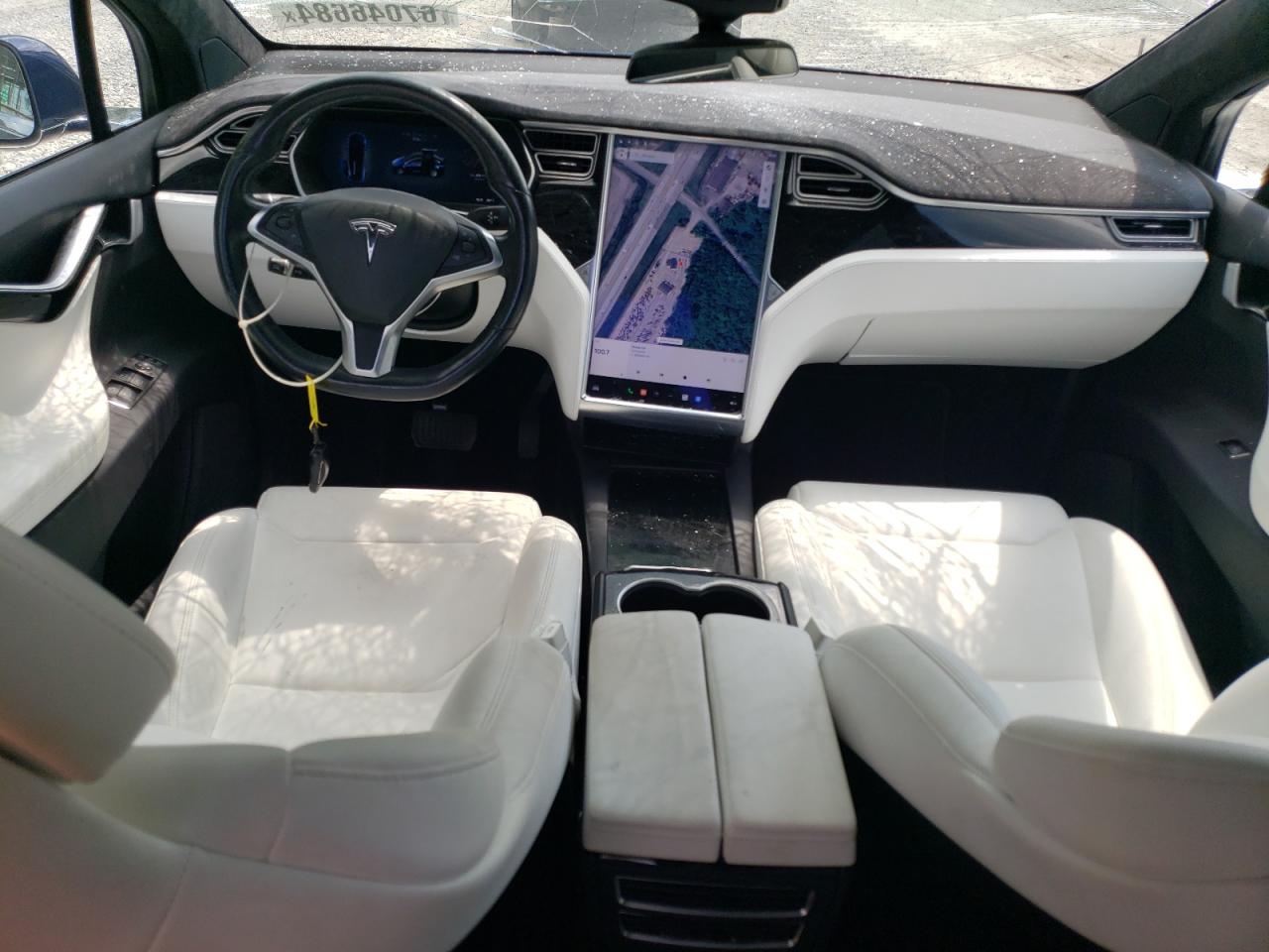 5YJXCBE21HF050303 2017 Tesla Model X