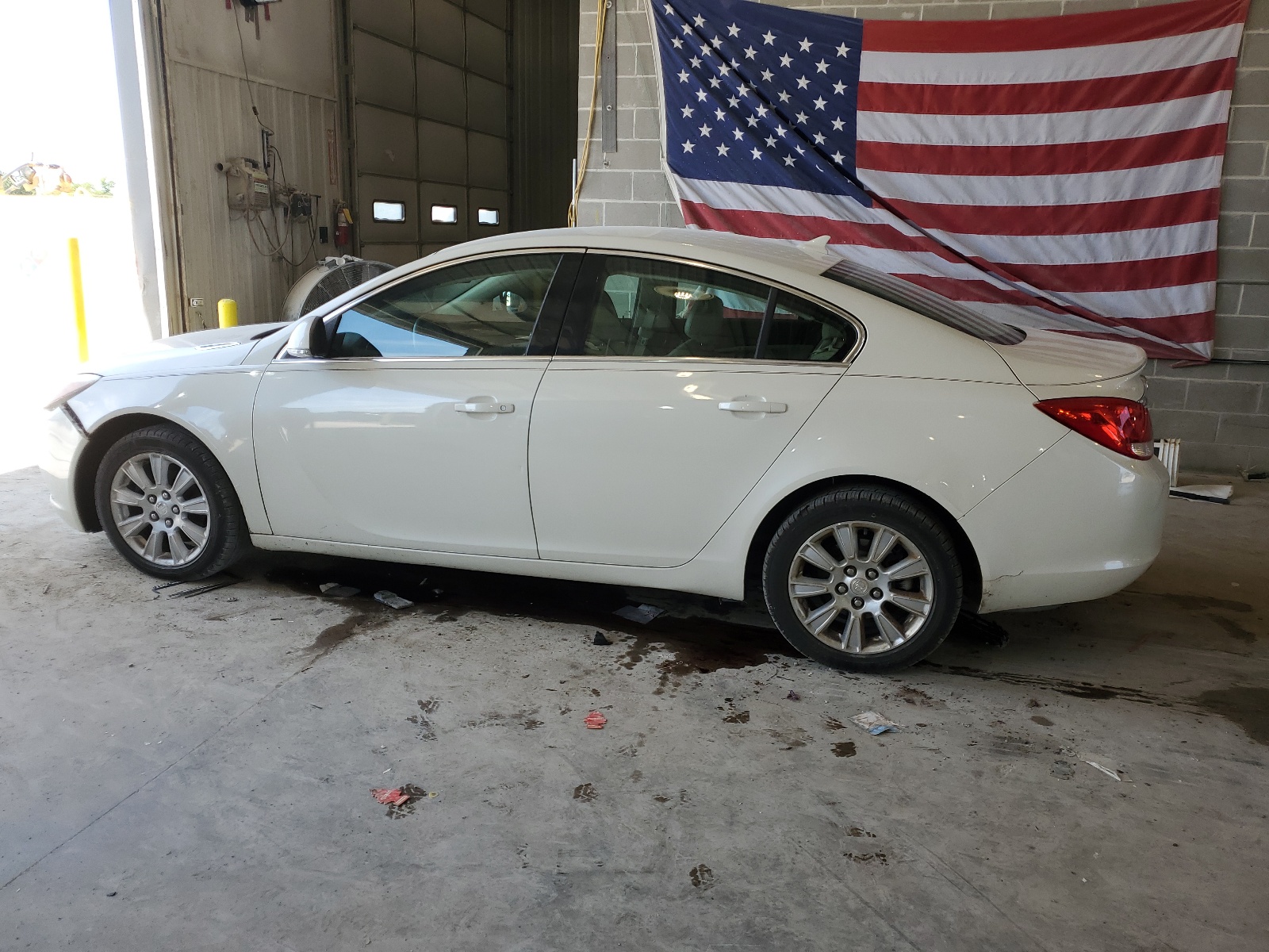 2012 Buick Regal vin: 2G4GR5ER9C9212605