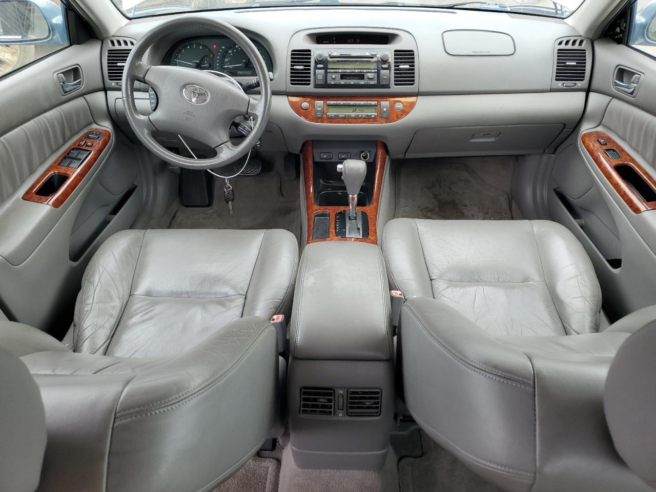 2003 Toyota Camry Le VIN: JTDBF30K830151702 Lot: 66147124