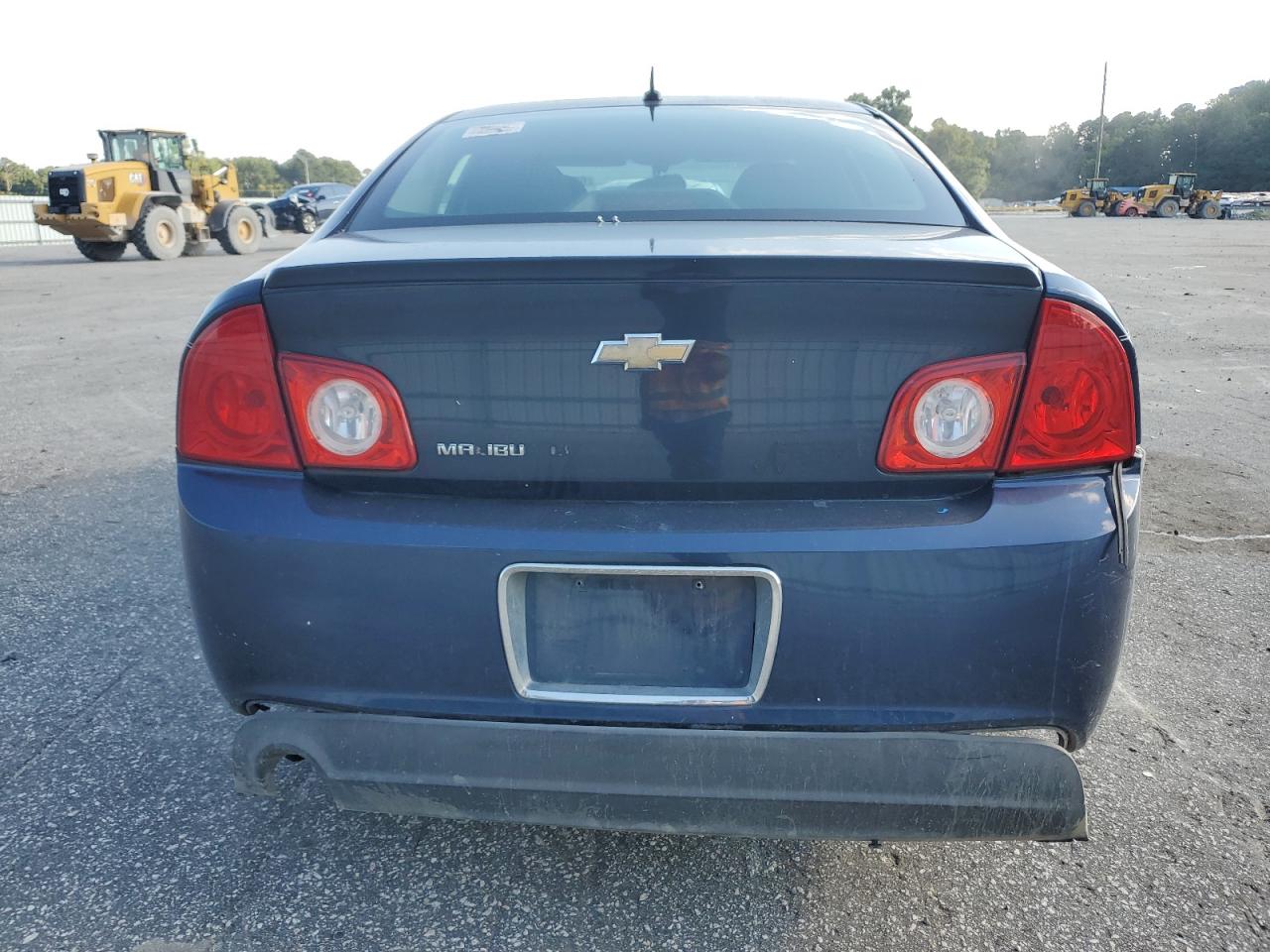 2011 Chevrolet Malibu - Image 6