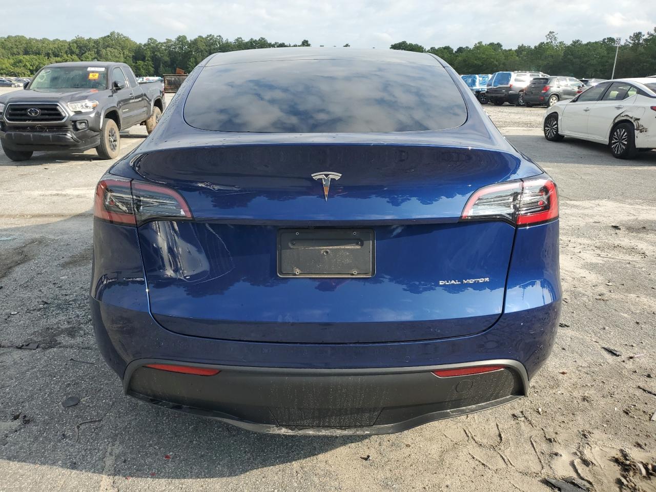 2022 Tesla Model Y VIN: 7SAYGDEE2NF425192 Lot: 68226594