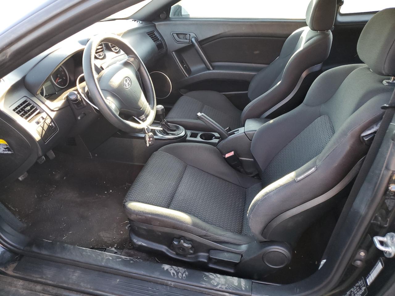 2008 Hyundai Tiburon Gs VIN: KMHHM66D28U286955 Lot: 67264344