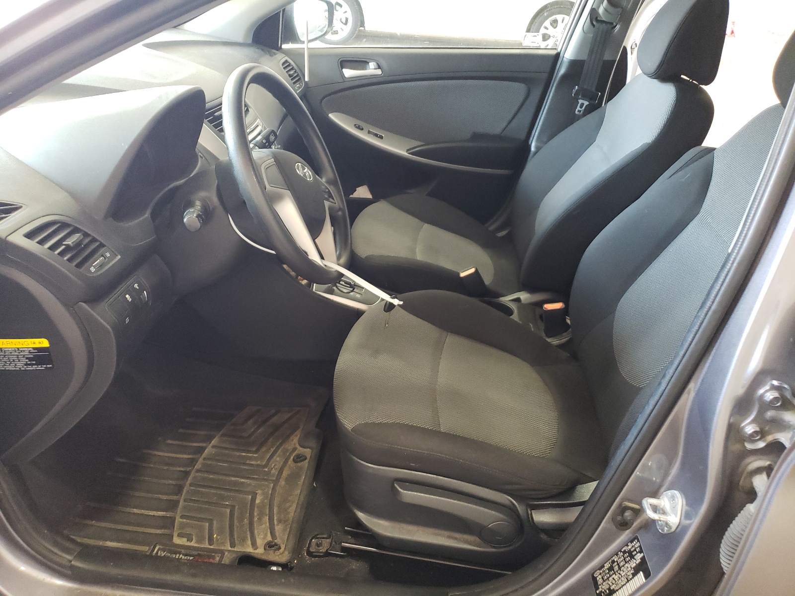 KMHCT5AE9EU174642 2014 Hyundai Accent Gls