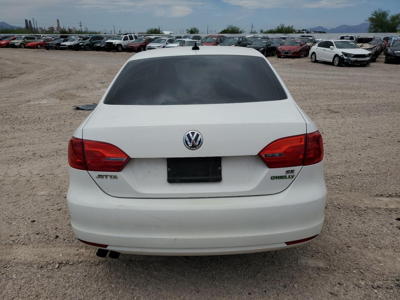 2014 Volkswagen Jetta - Image 6