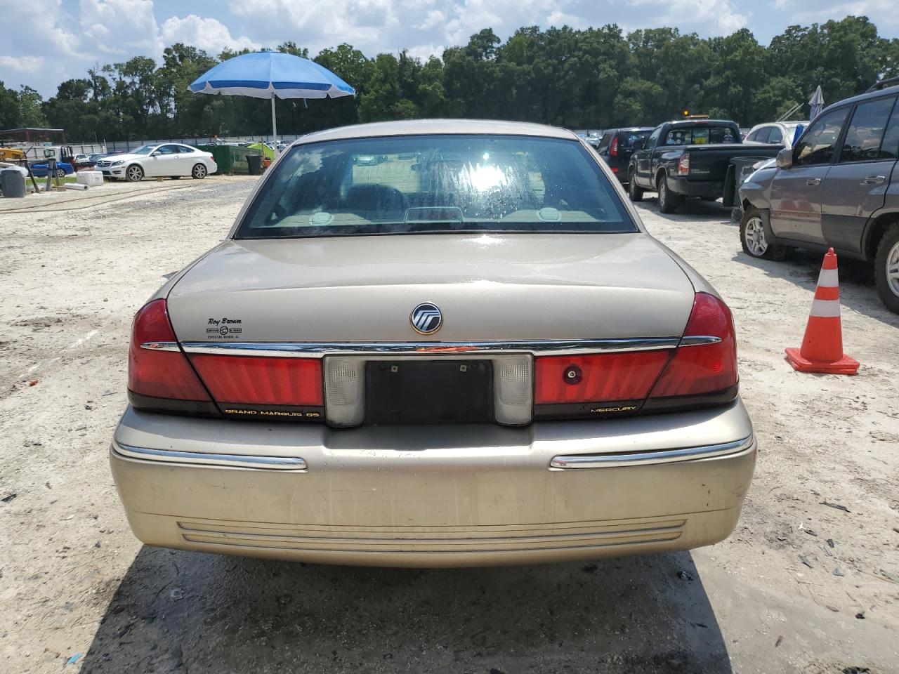 2000 Mercury Grand Marquis Gs VIN: 2MEFM74W3YX627972 Lot: 67591524