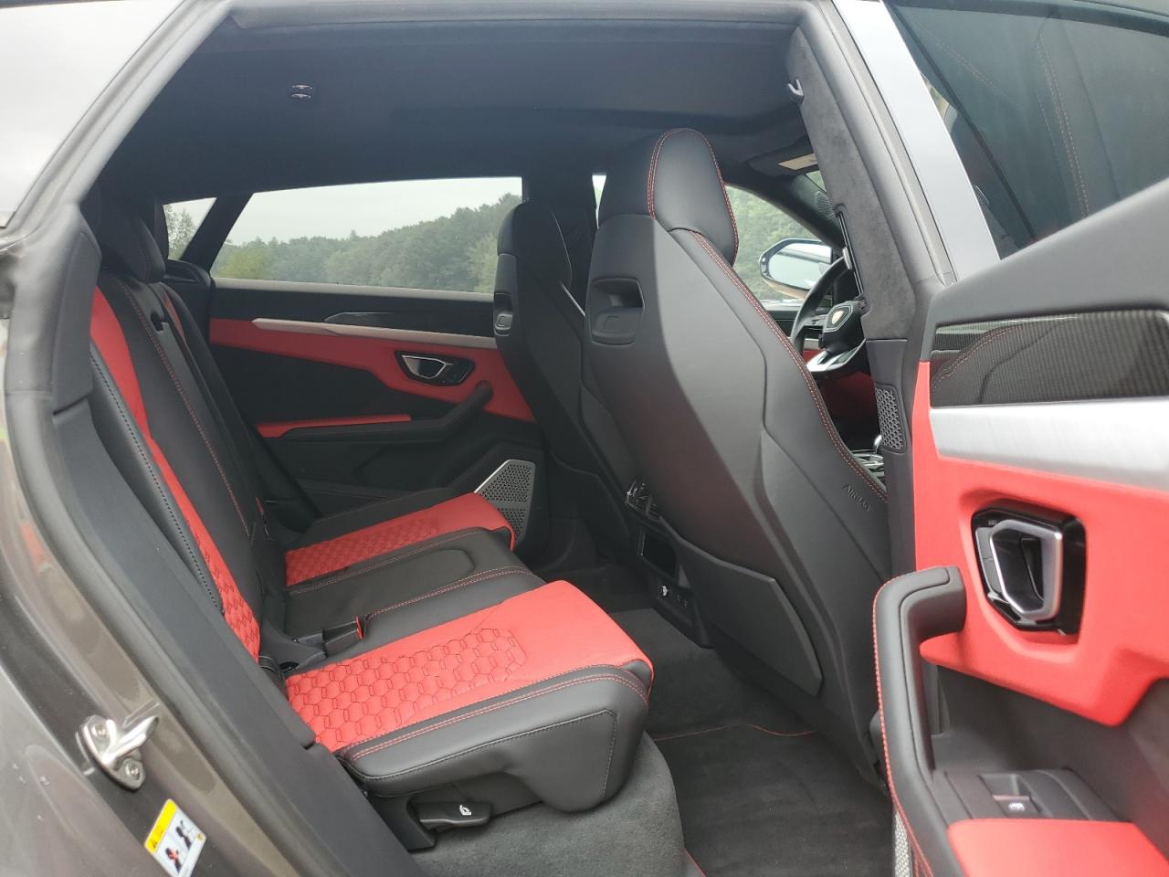 ZPBUA1ZL1NLA20127 2022 Lamborghini Urus