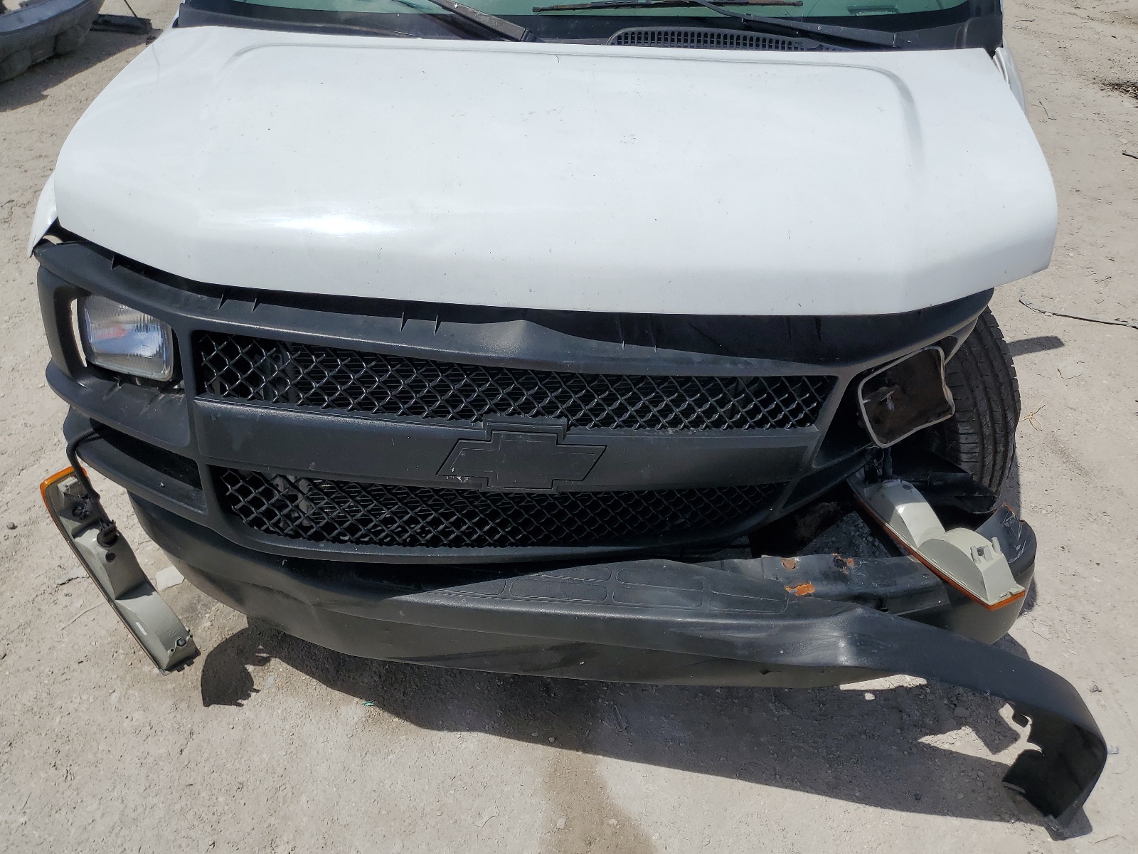 1GCGG25V351256449 2005 Chevrolet Express G2500