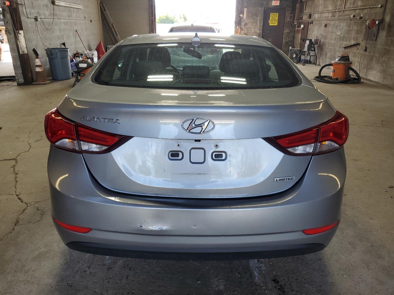 KMHDH4AE3GU522843 2016 Hyundai Elantra Se