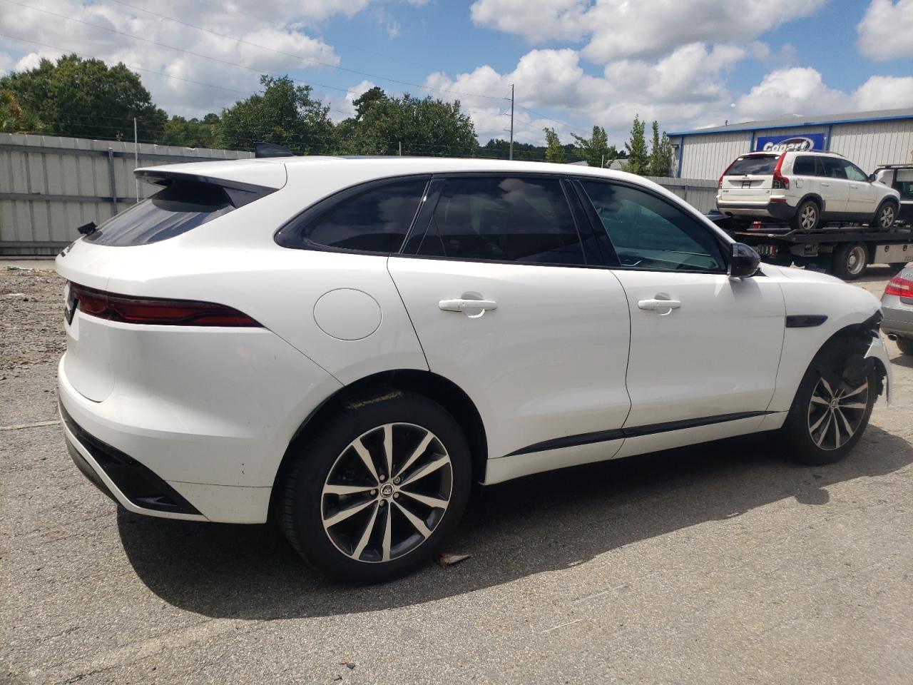 VIN SADCT2EX5RA722985 2024 JAGUAR F-PACE no.3