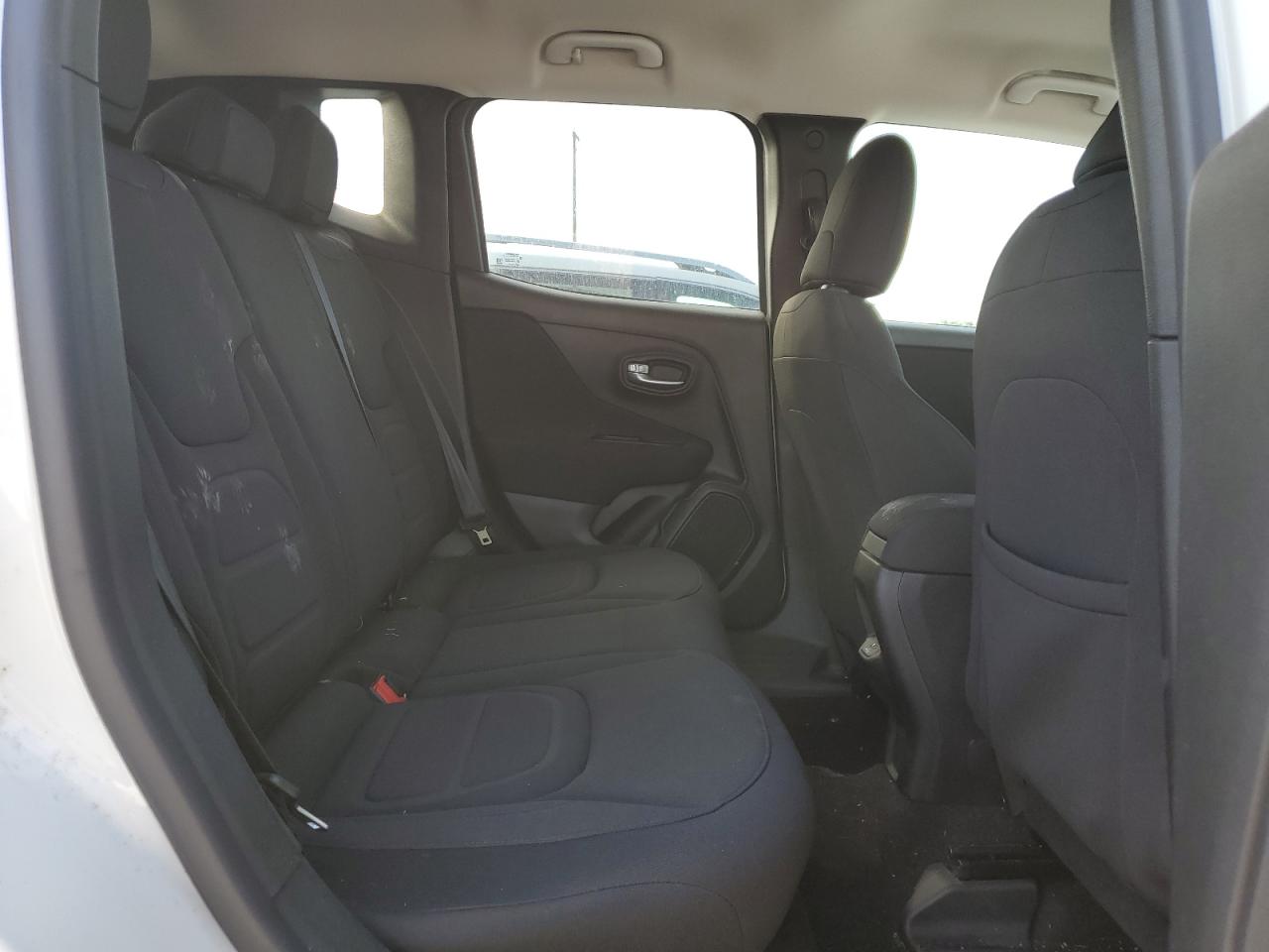 ZACNJABB3KPK86878 2019 Jeep Renegade Latitude