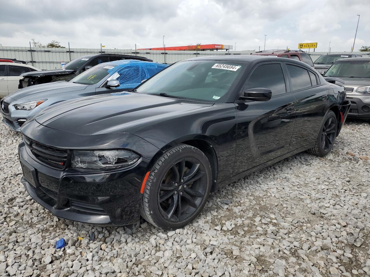 2C3CDXBG2HH529384 2017 DODGE CHARGER - Image 1