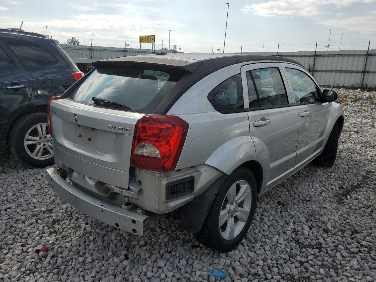 2011 Dodge Caliber - Image 3