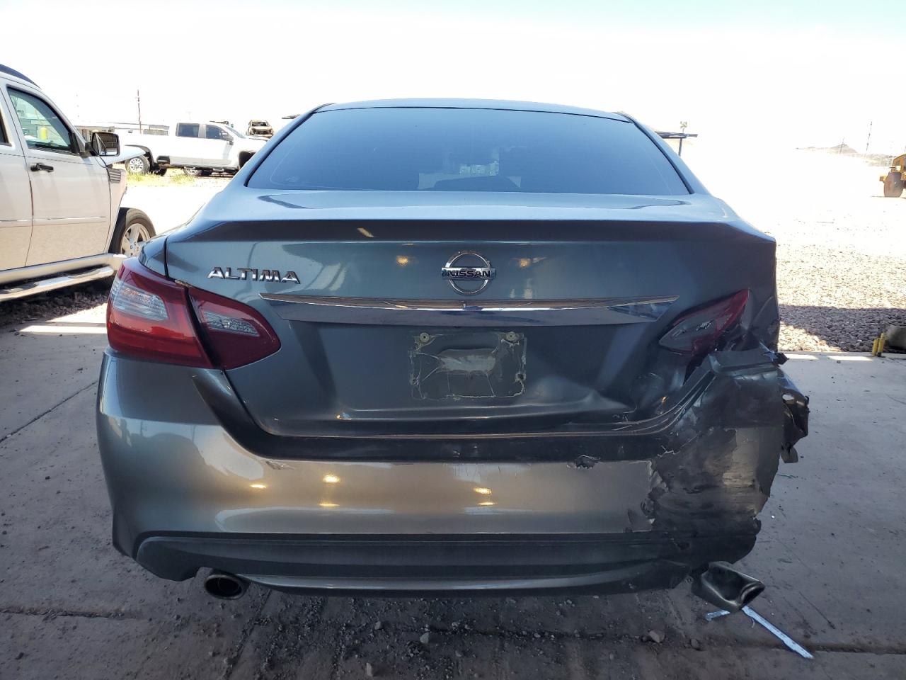 1N4AL3AP3JC195882 2018 Nissan Altima 2.5