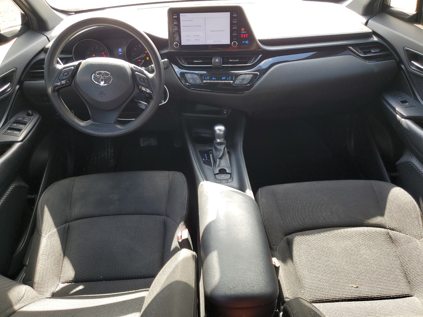 JTNKHMBX9K1018010 2019 Toyota C-Hr Xle