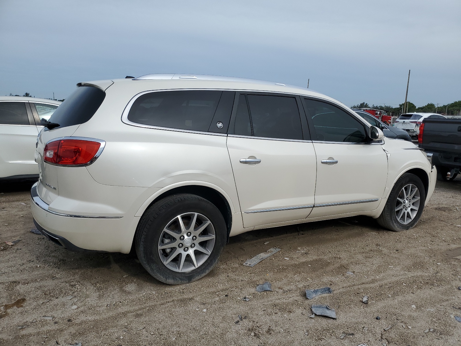 2014 Buick Enclave vin: 5GAKRBKD9EJ310533