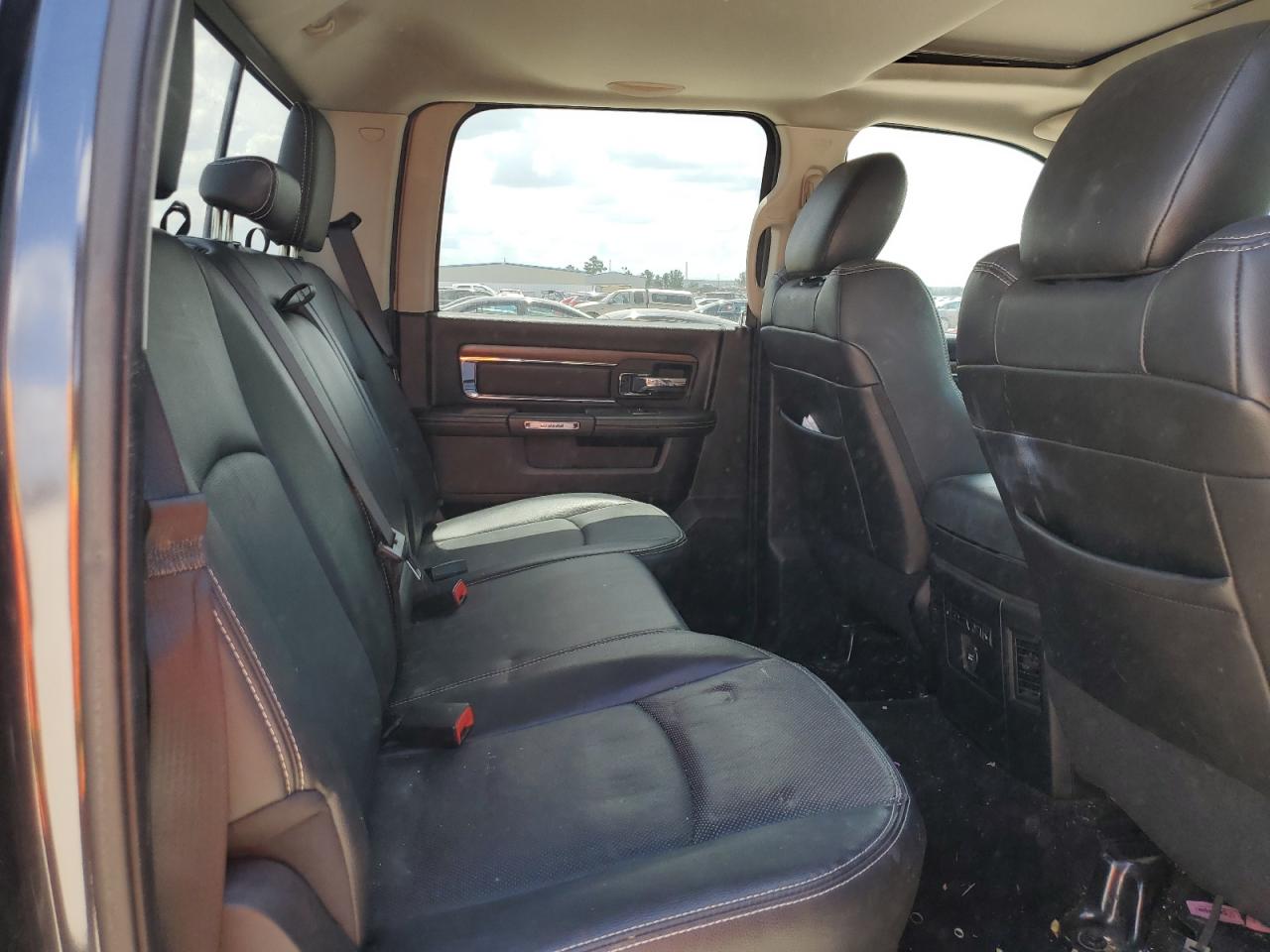 2015 Ram 1500 Laramie VIN: 1C6RR7NM0FS548697 Lot: 67786094