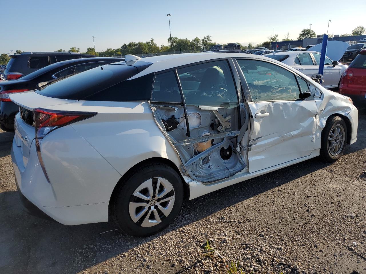 2016 Toyota Prius - Image 3