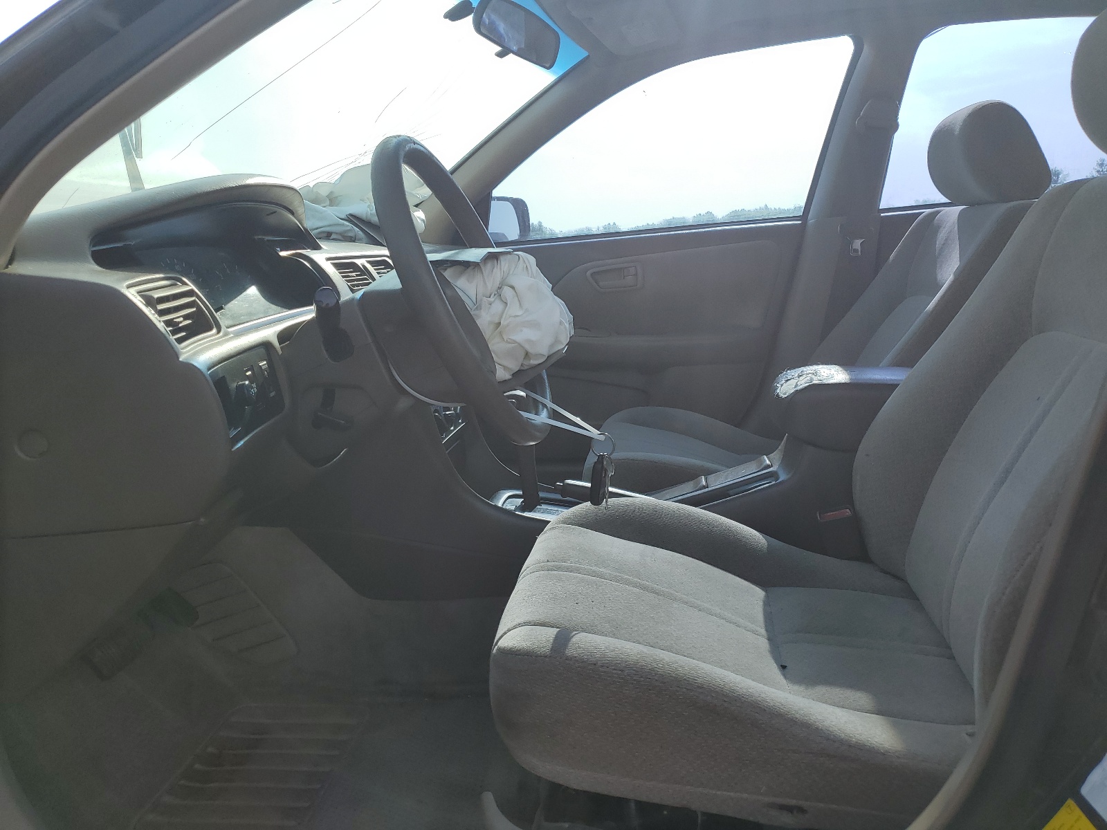 JT2BF28K1Y0255396 2000 Toyota Camry Le