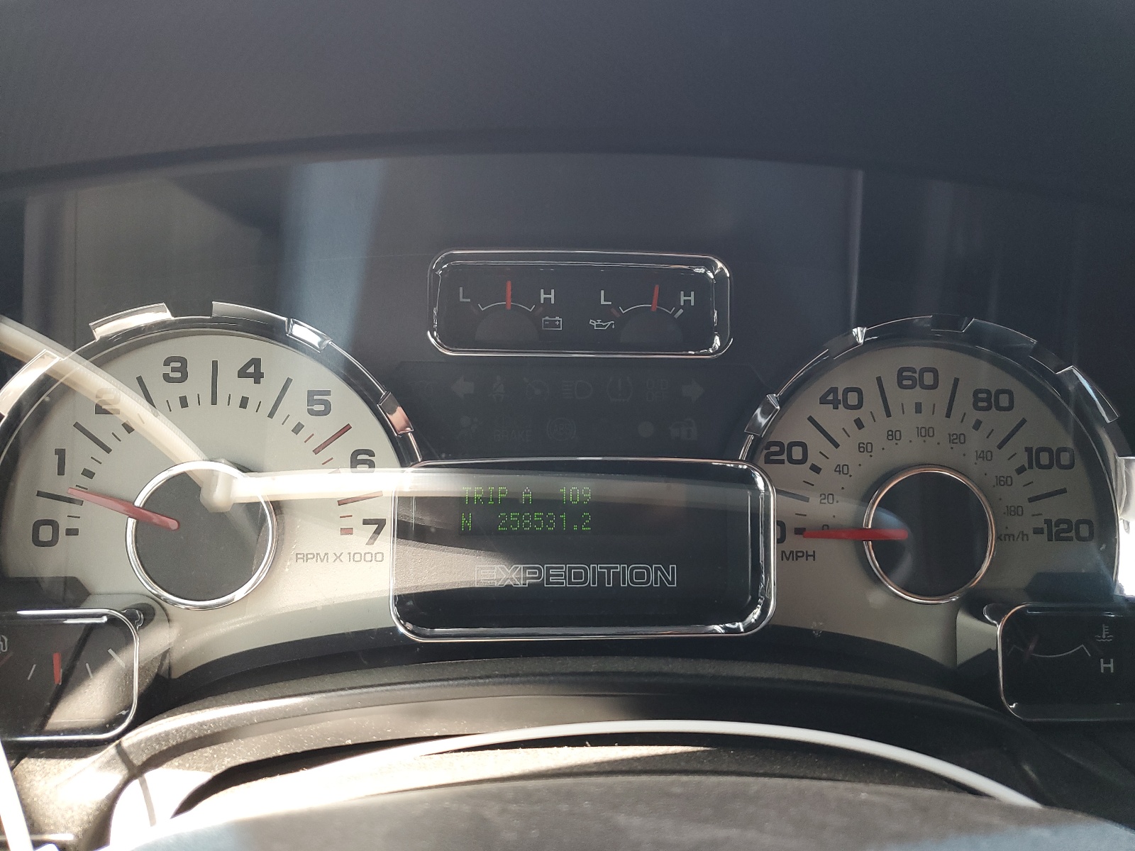 1FMFK17528LA64784 2008 Ford Expedition El Eddie Bauer