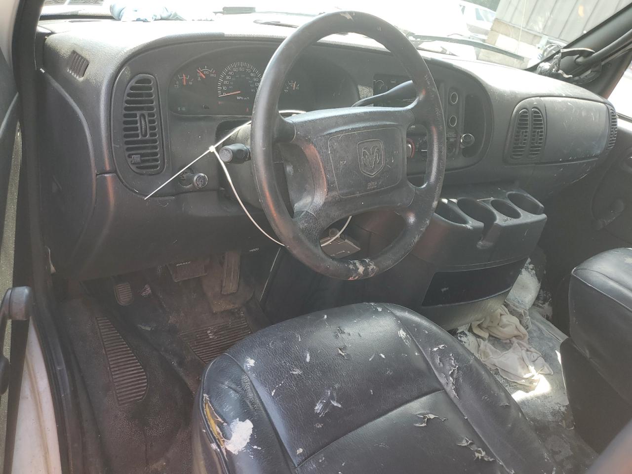 2001 Dodge Ram Van B2500 VIN: 2B7JB21Y81K520252 Lot: 61253614