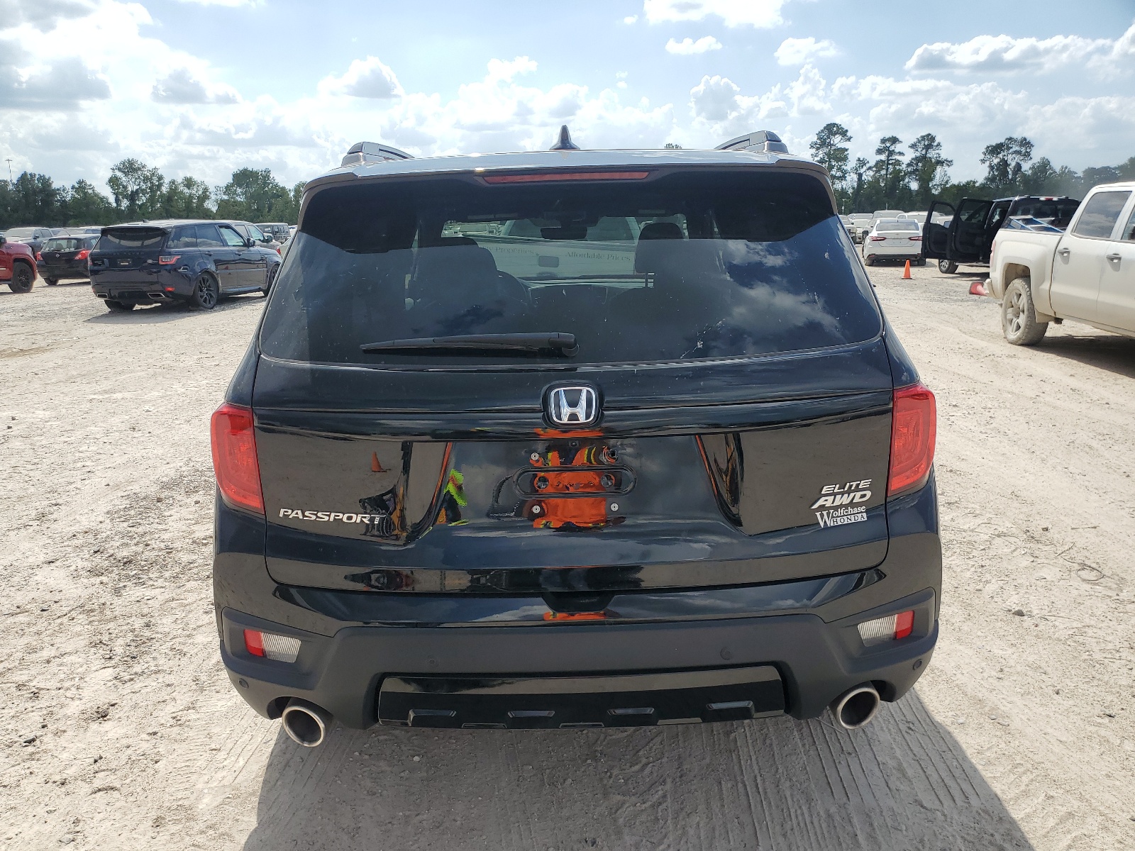 5FNYF8H08PB000070 2023 Honda Passport Elite