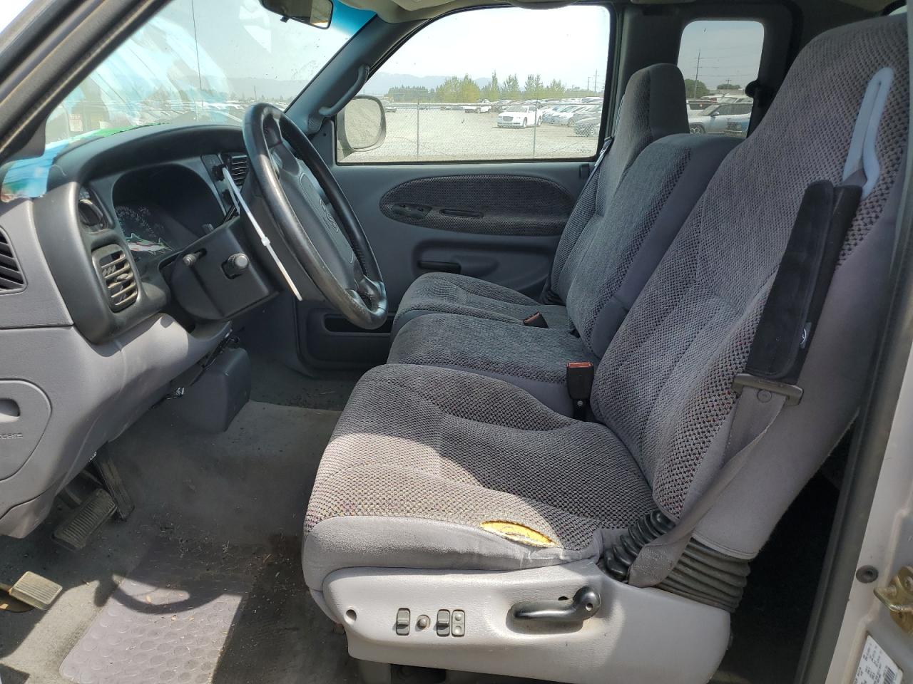 1999 Dodge Ram 2500 VIN: 3B7KC23Z3XG204531 Lot: 66491184