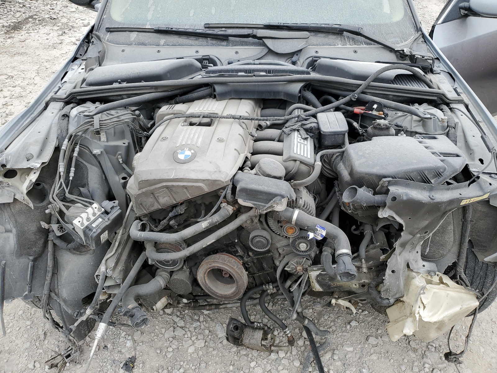 WBANF73556CG67027 2006 BMW 530 Xi