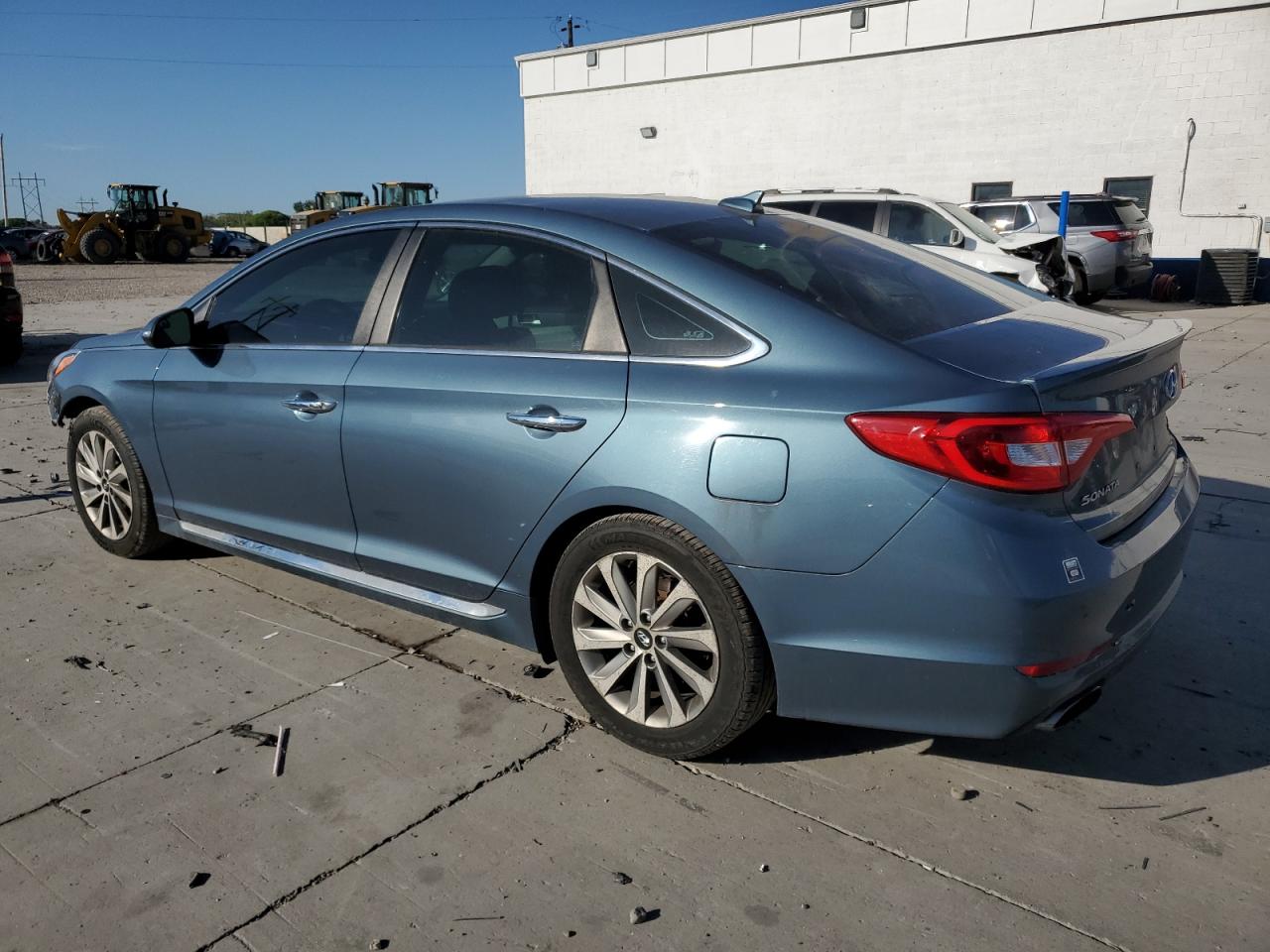 5NPE34AF2HH562763 2017 HYUNDAI SONATA - Image 2